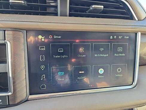 Used 2023 GMC Yukon XL Denali image 29