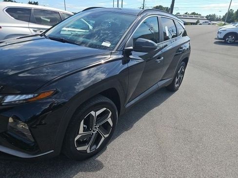 Used 2023 Hyundai Tucson SEL w/ Convenience Package AWD/4WD image 2