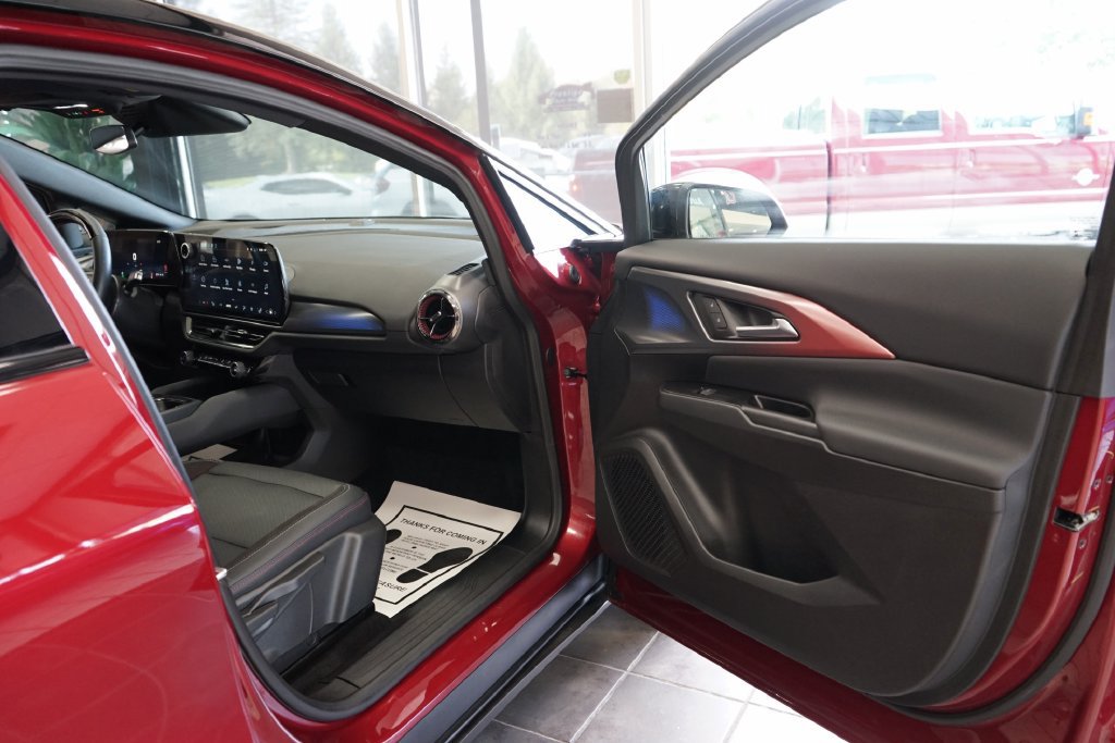 Used 2024 Chevrolet Equinox EV RS w/ Active Safety Package 3 FWD image 48