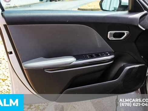 Used 2025 Kia K4 FWD image 37