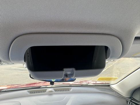 Used 2019 Chevrolet Equinox LT AWD/4WD image 32
