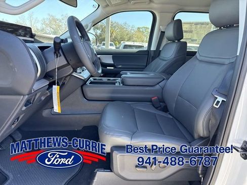 New 2026 Ford Expedition Active RWD image 8