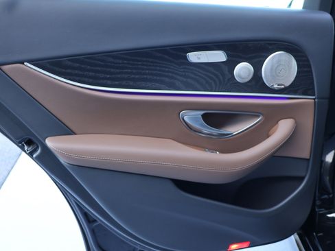 Used 2022 Mercedes-Benz E 450 4MATIC Sedan image 16