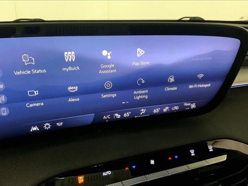 Used 2025 Buick Enclave Preferred FWD image 6