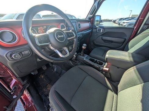 Used 2021 Jeep Wrangler Rubicon AWD/4WD image 12