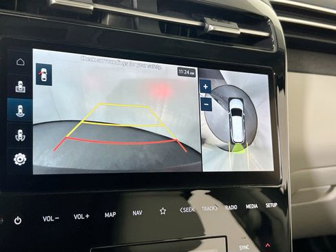 Used 2023 Hyundai Tucson Limited image 14