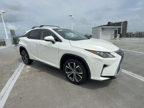 Used 2019 Lexus RX 350 FWD w/ Navigation Package image 2