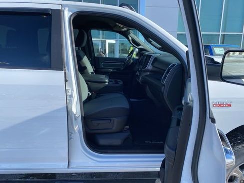 Certified 2022 RAM 2500 Big Horn w/ Snow Chief Group image 32