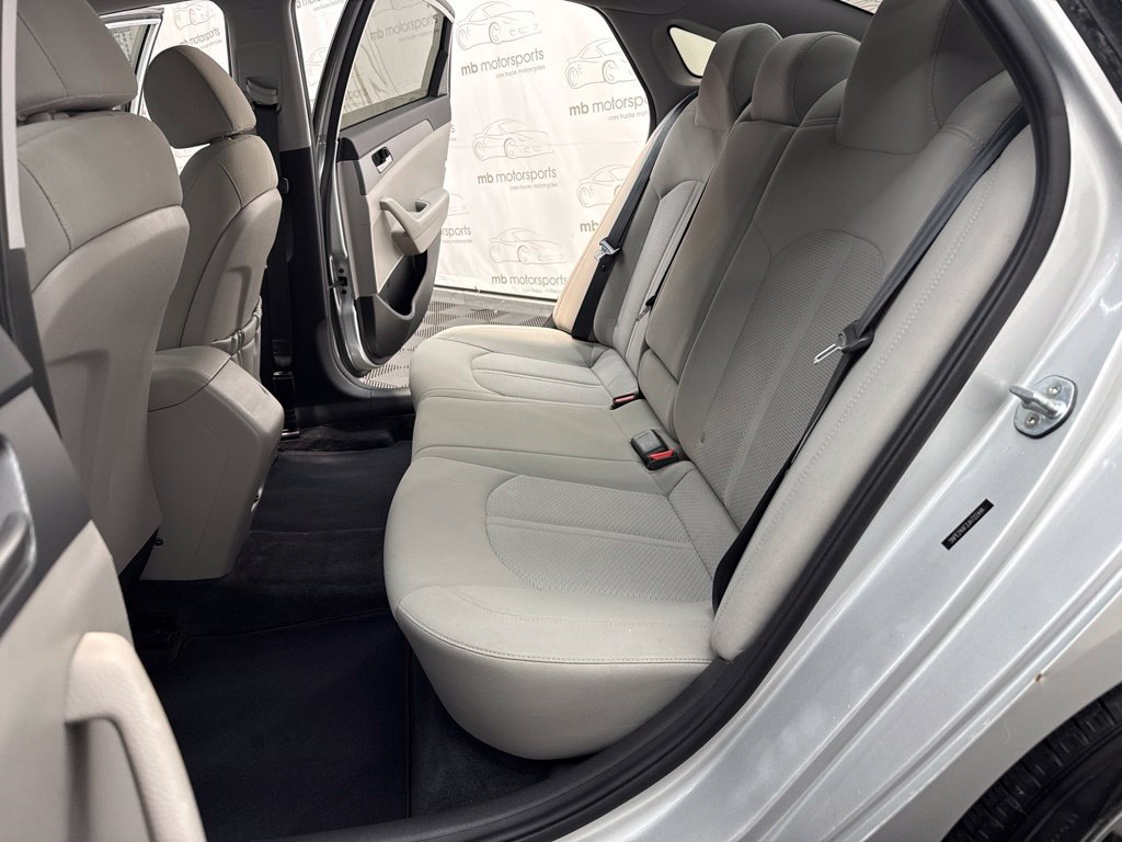 Used 2018 Hyundai Sonata SE FWD image 23