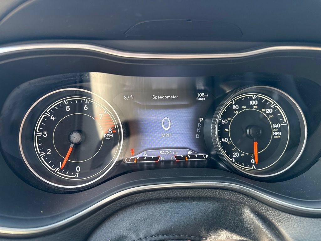 Used 2020 Jeep Cherokee Trailhawk w/ Cold Weather Group AWD/4WD image 41