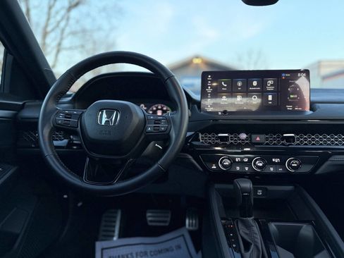 Used 2024 Honda Accord Sport image 28