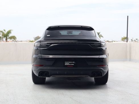 Certified 2023 Porsche Cayenne Platinum Edition AWD/4WD image 10