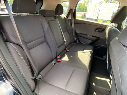 Used 2023 Nissan Rogue S AWD/4WD image 46