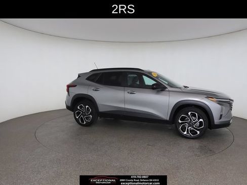 Used 2024 Chevrolet Trax RS w/ Driver Confidence Package FWD image 25