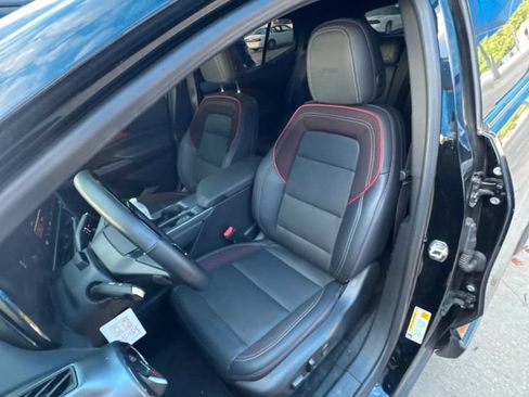 Used 2024 Chevrolet Equinox EV RS FWD image 5