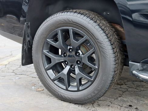 Used 2019 GMC Yukon SLT image 7