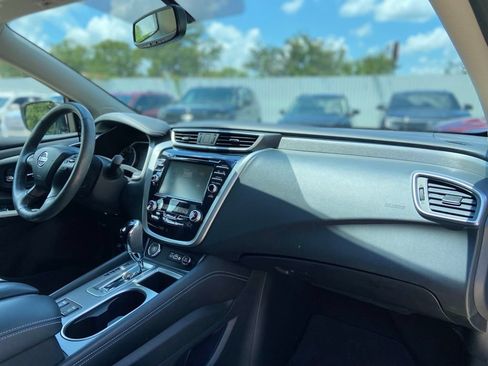Used 2019 Nissan Murano SL FWD image 17