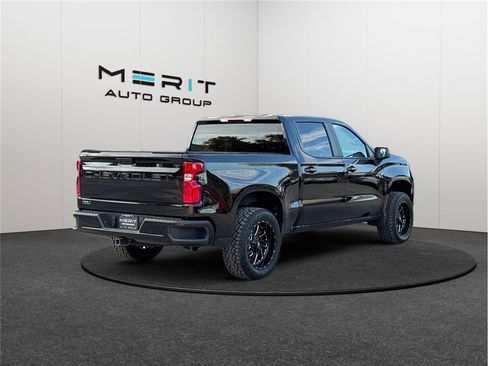 Used 2023 Chevrolet Silverado 1500 RST w/ LPO, Dark Essentials Package image 9