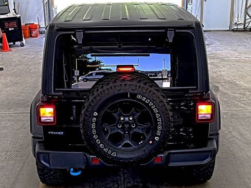 Used 2023 Jeep Wrangler Unlimited w/ Dual Top Group AWD/4WD image 5
