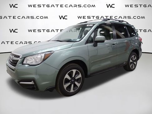 Used 2018 Subaru Forester 2.5i Limited image 1