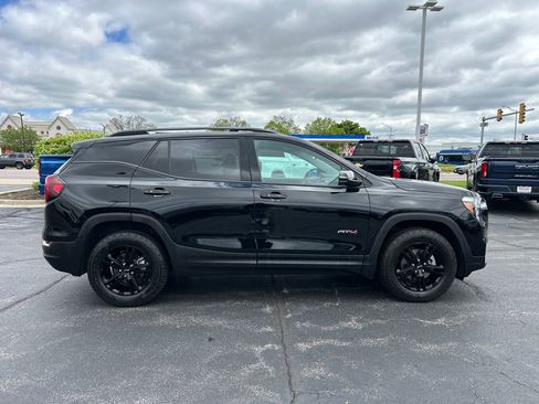 Used 2023 GMC Terrain AT4 AWD/4WD image 11