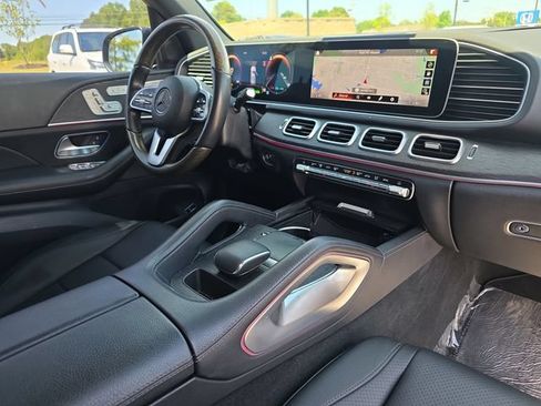 Used 2022 Mercedes-Benz GLE 450 4MATIC w/ AMG Line Exterior image 18