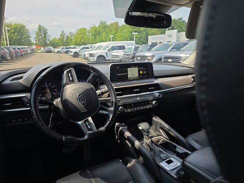 Used 2020 Kia Telluride SX w/ Towing Package FWD image 18