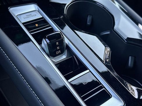 New 2025 Volkswagen Atlas Cross Sport SEL R-Line image 20