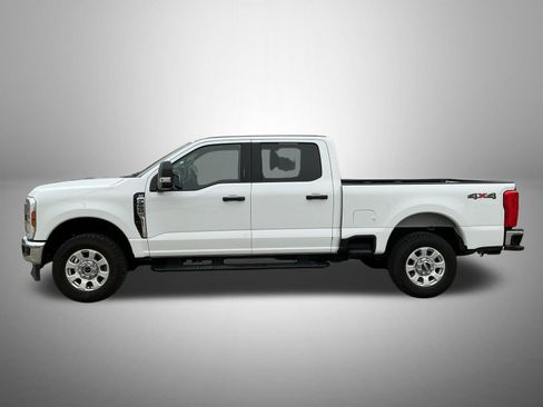 Used 2024 Ford F250 XLT image 4