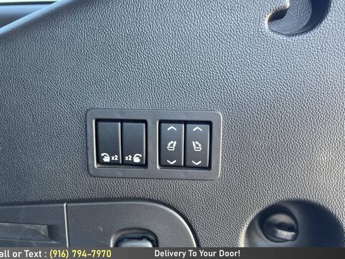 Used 2017 Chevrolet Tahoe Premier AWD/4WD image 13