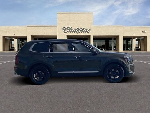 Used 2020 Kia Telluride S w/ S 8 Passenger Seating Package image 4