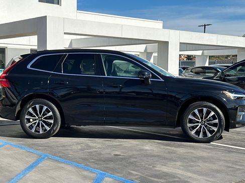 Certified 2023 Volvo XC60 B5 Core w/ Climate Package image 3