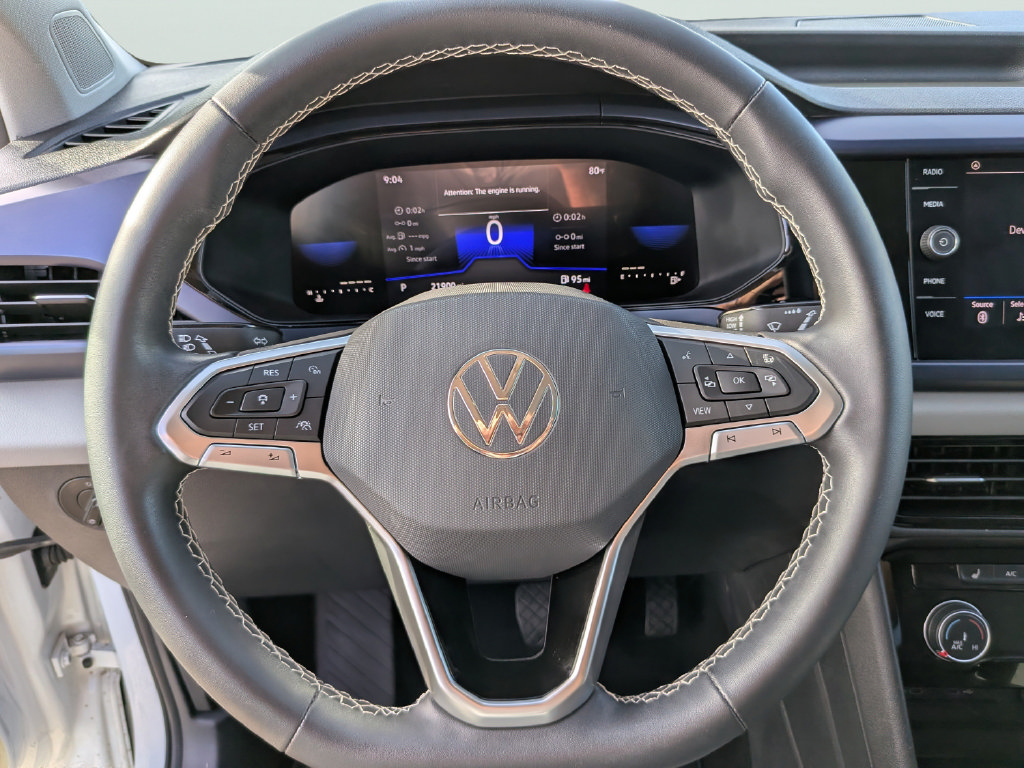 Certified 2023 Volkswagen Taos SE w/ Panoramic Sunroof Package FWD image 24