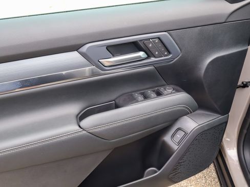 New 2027 GMC Terrain Elevation w/ Elevation Premium Package FWD image 10