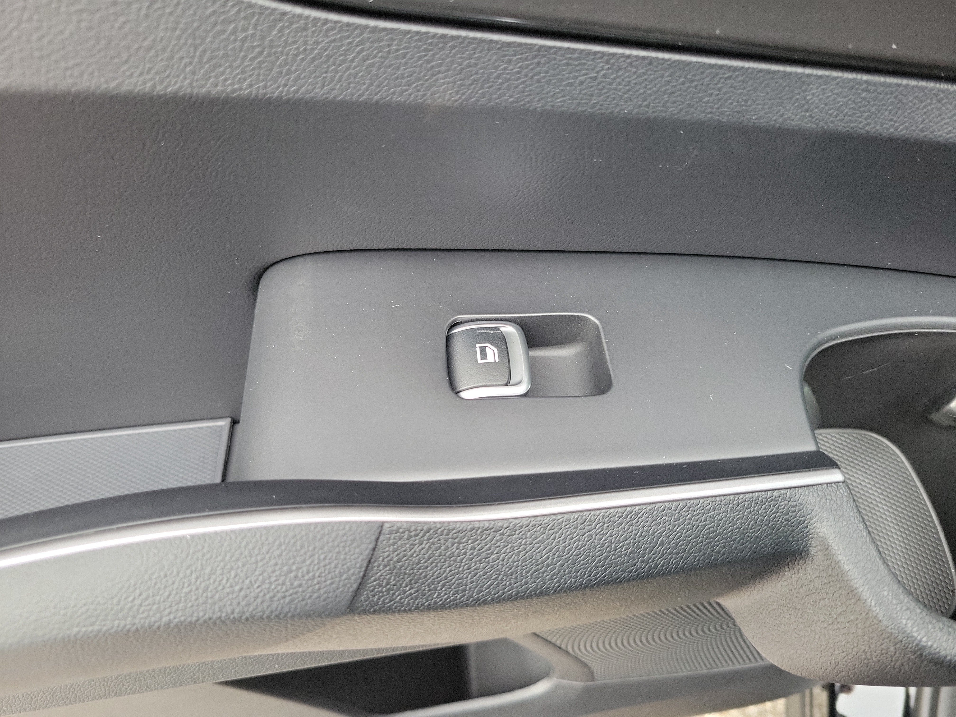 Used 2026 Kia Sorento LX FWD image 14