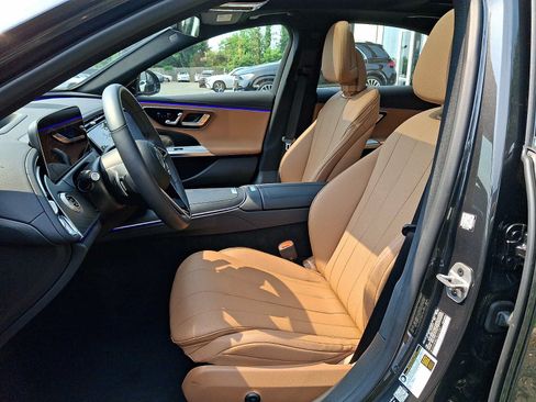 Used 2026 Mercedes-Benz E 350 4MATIC Sedan image 10