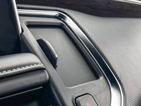 Used 2023 Chevrolet Suburban Premier image 35