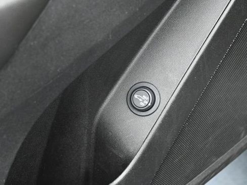 Used 2024 Chevrolet Equinox LT AWD/4WD image 13