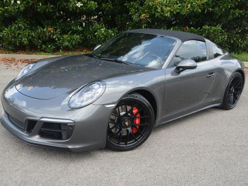 Used 2019 Porsche 911 AWD/4WD image 27