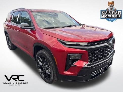 Used 2024 Chevrolet Traverse RS w/ LPO, Floor Liner Package image 1