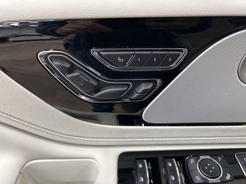 New 2026 Lincoln Aviator Black Label image 12