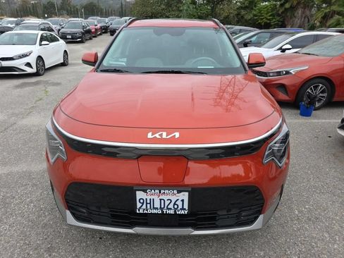 Used 2023 Kia Niro Wave FWD image 5