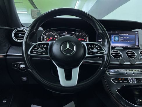 Used 2019 Mercedes-Benz E 300 image 19