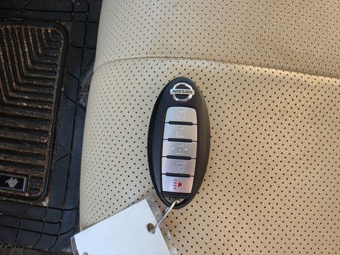 Used 2018 Nissan Murano SL w/ Moonroof Package image 10