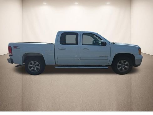 Used 2013 GMC Sierra 1500 SLT w/ SLT Convenience Package image 3