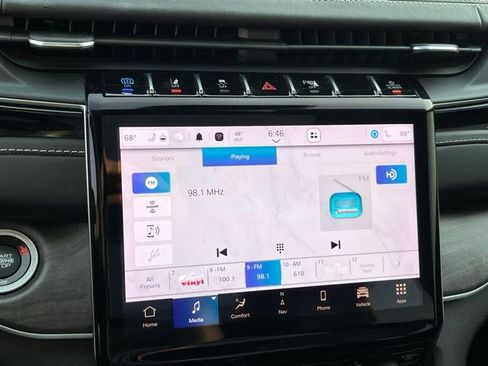 Used 2022 Jeep Grand Cherokee Limited 4xe w/ Luxury Tech Group II image 22