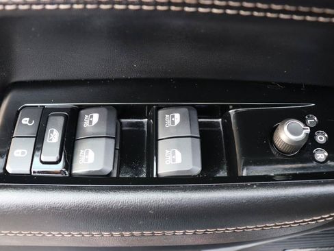 Used 2024 Jeep Wagoneer Series II AWD/4WD image 54