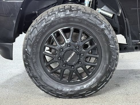 Used 2023 RAM 3500 Laramie w/ Night Edition image 19