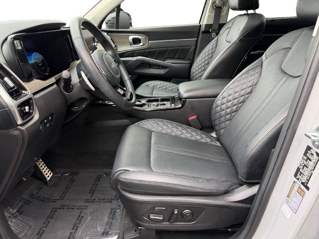 Used 2023 Kia Sorento SX Prestige AWD/4WD image 15