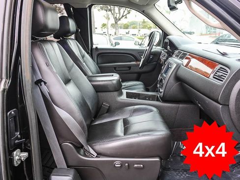 Used 2011 GMC Sierra 1500 SLT w/ SLT Convenience Package AWD/4WD image 16